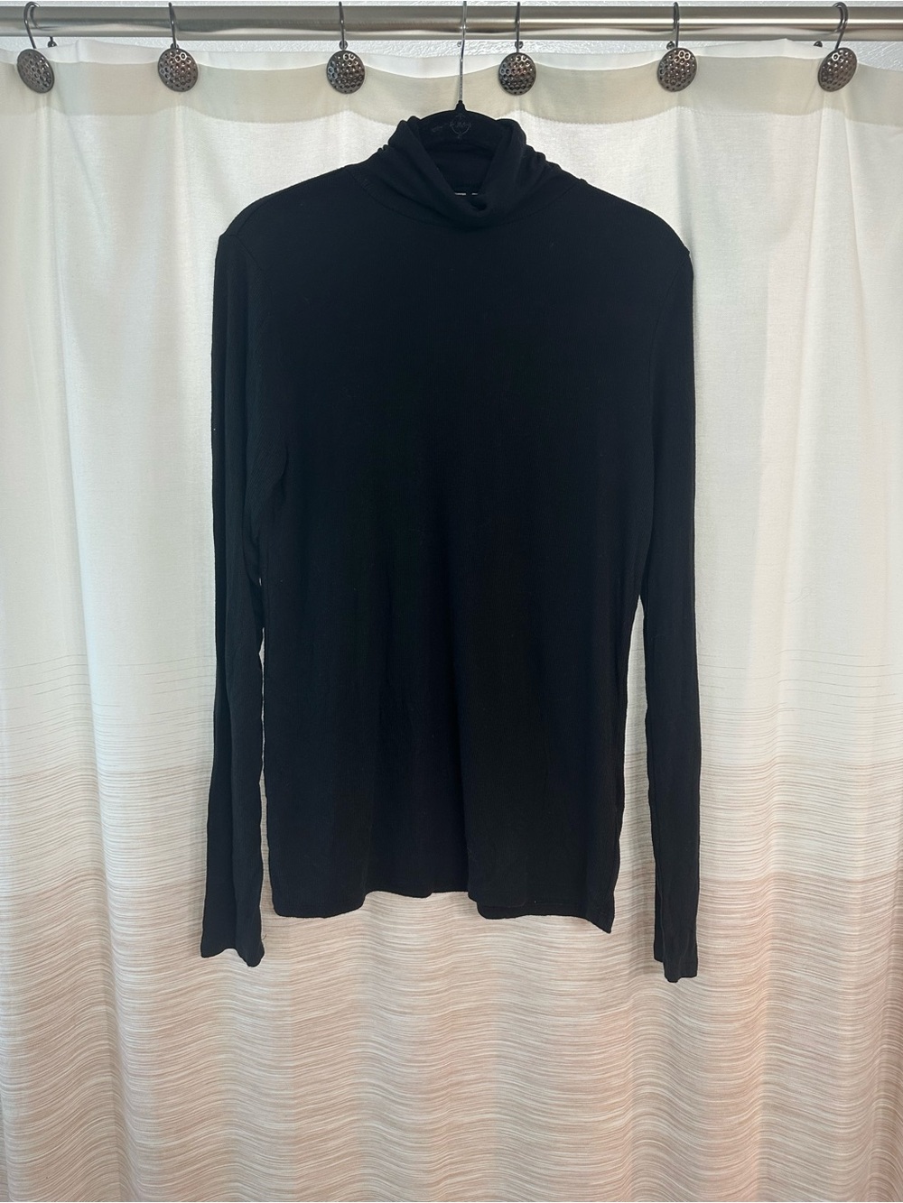 GAP Black Ribbed Turtleneck Long Sleeve Size L